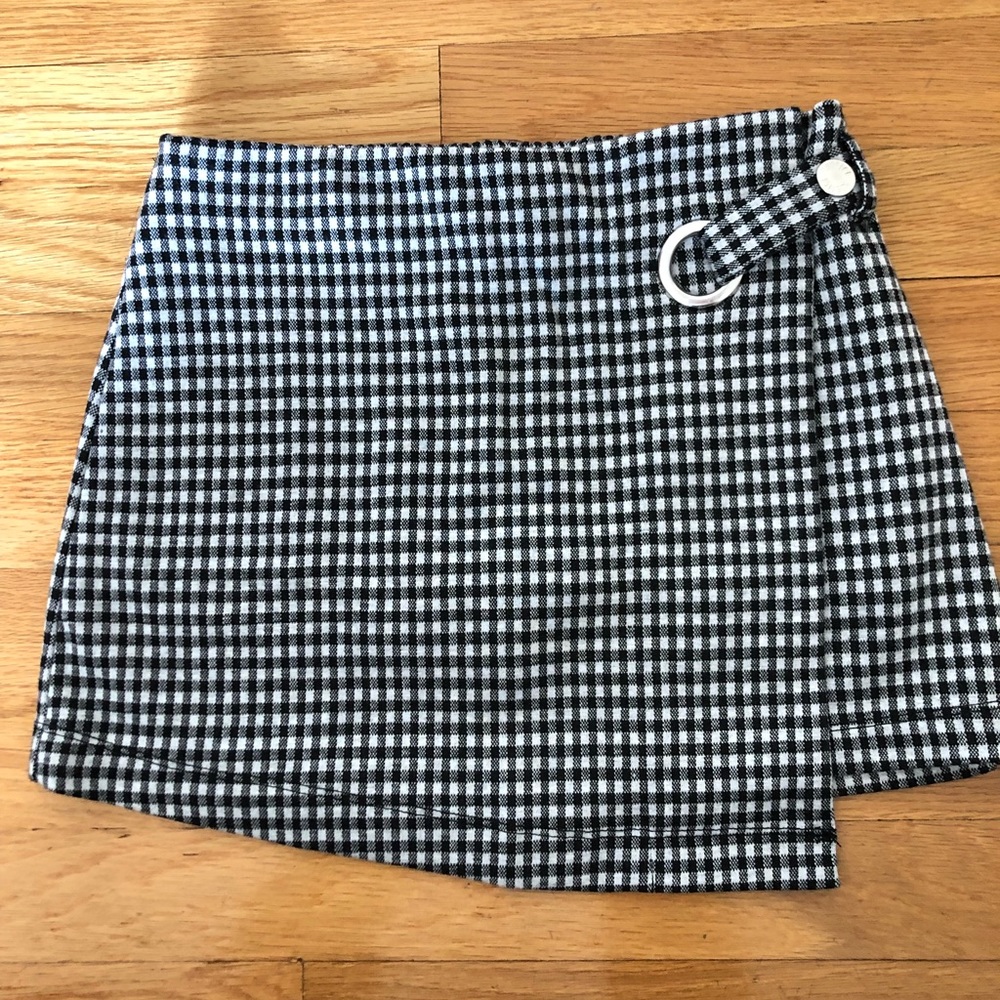 NWOT Justice skort black and white checker